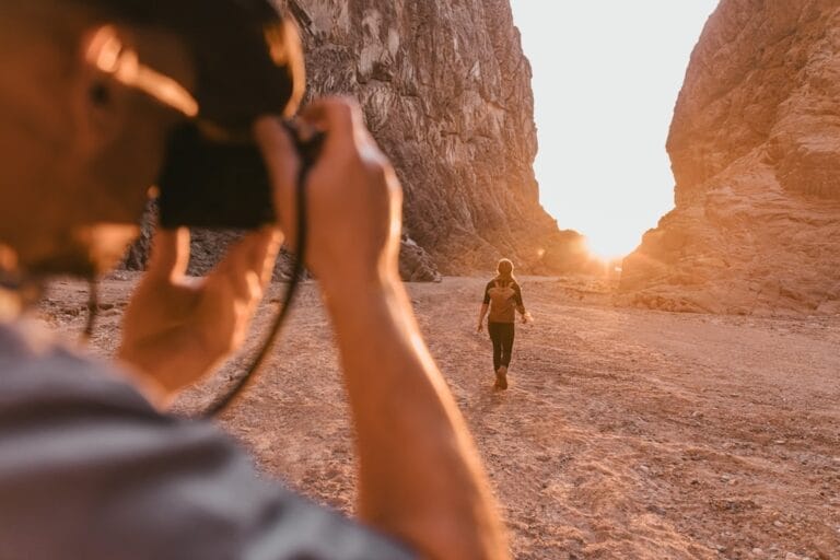 Mehr über den Artikel erfahren Micro-Influencer vs. Macro-Influencer: Was ist besser für den Einstieg?